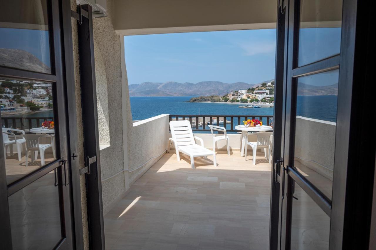 Pelagos Seafront Accommodation - George Myrties Exterior photo