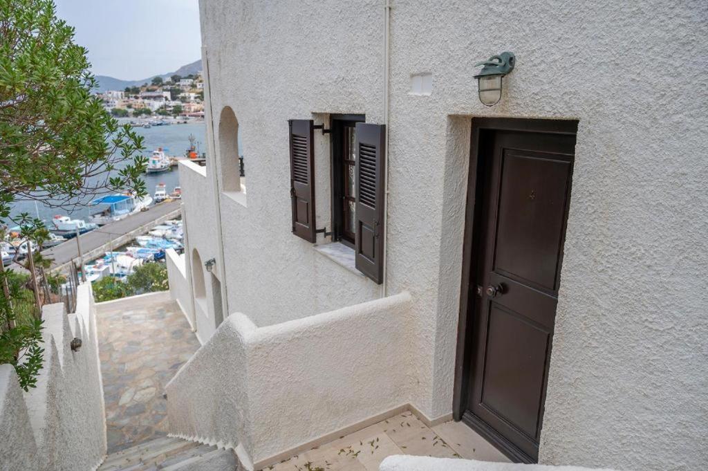Pelagos Seafront Accommodation - George Myrties Exterior photo